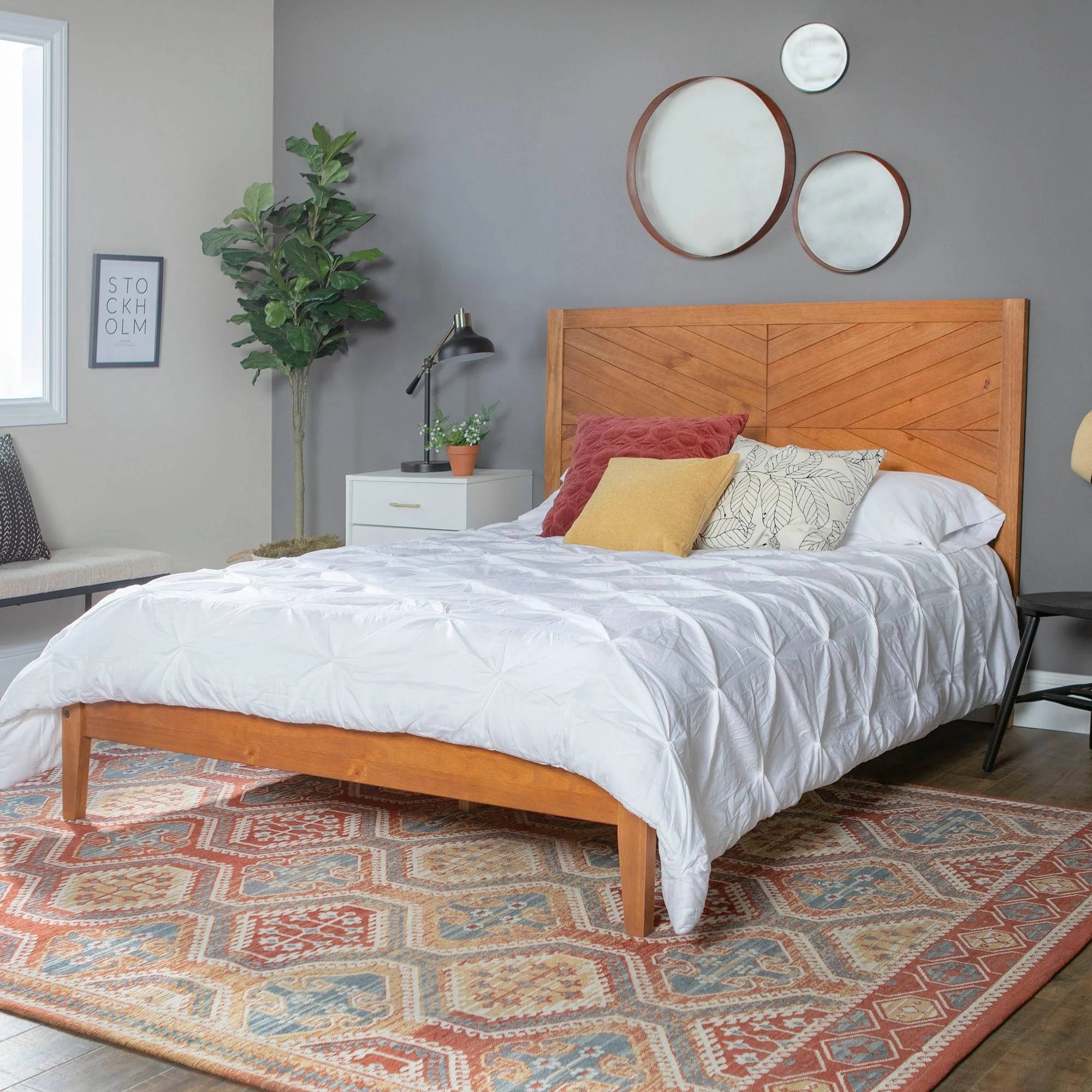 Queen Chevron Solid Wood Bed Frame Caramel O663804