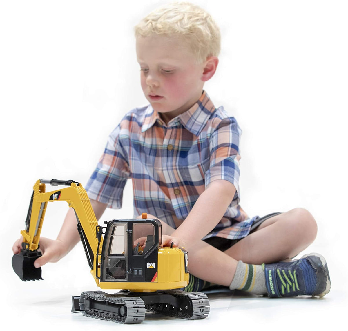 CAT Mini Excavator Vehicle with Rotatable Cab and Removeable Shovel P819