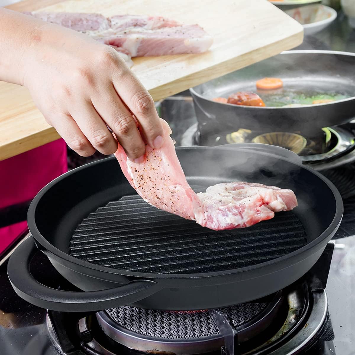 10.6 Inch Non Stick Cast Aluminum Griddle Pan with Glass Lid Z13563