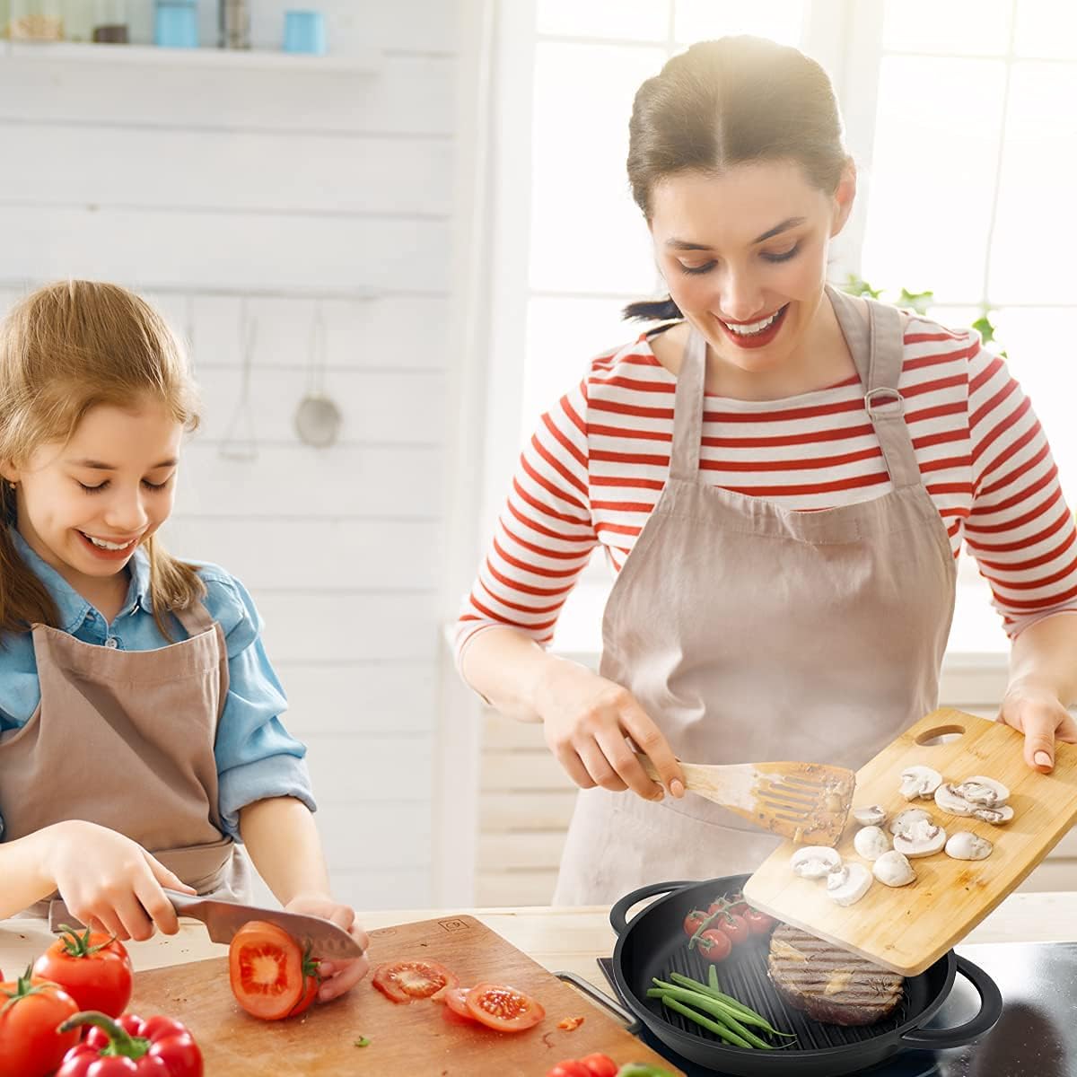 10.6 Inch Non Stick Cast Aluminum Griddle Pan with Glass Lid Z13563