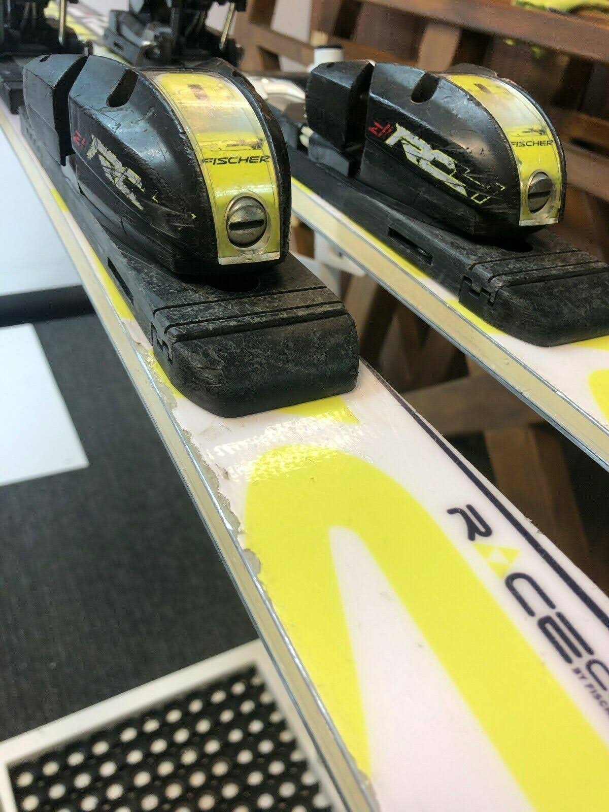 Fischer RC4 World Cup GS 165 cm Ski with Fischer 11 Bindings N338397