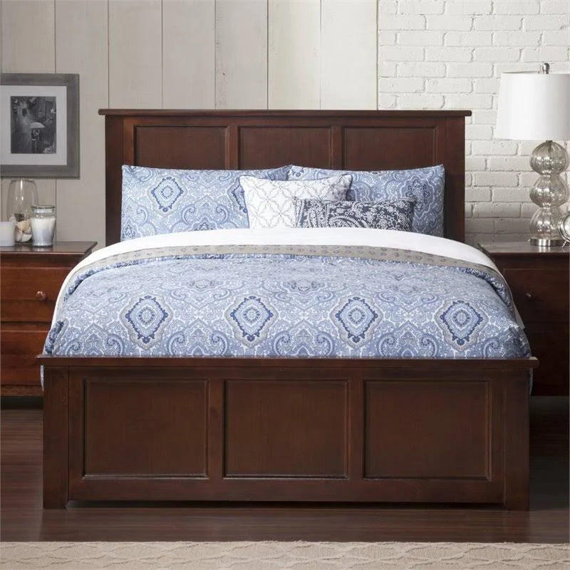Full Bed with Matching Foot Board in Walnut F258819